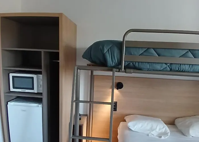 Отель Premiere Classe Dunkerque Est Cappel 2*